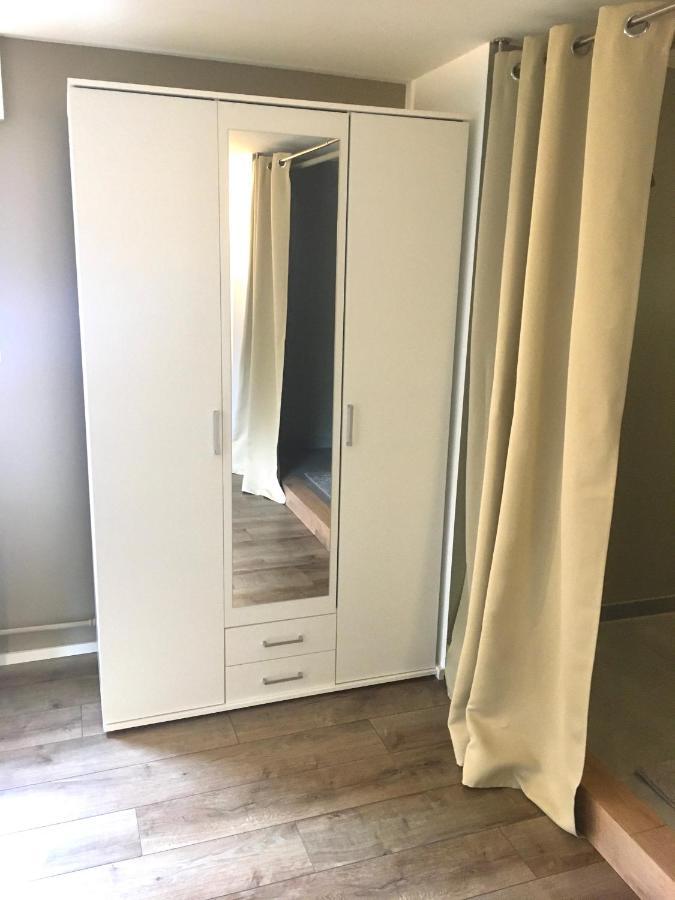 One - One Seven Apartment Кобленц Екстериор снимка